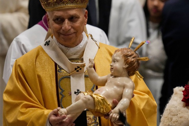 Pope Delivers His First Christmas Eve Message