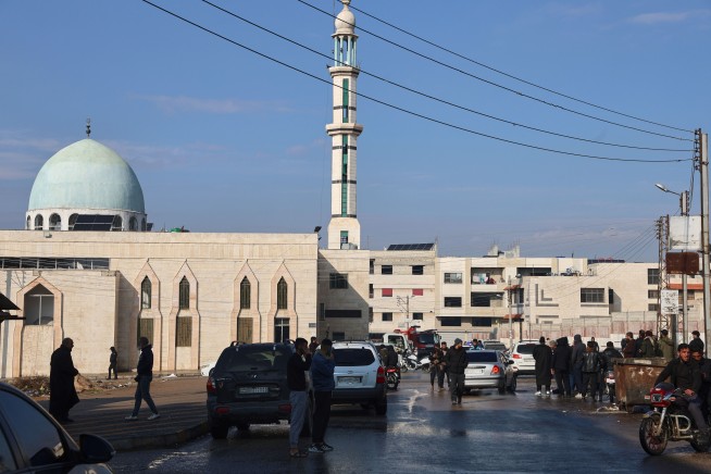 Bombing During Prayers Kills 8 at Syrian Mosque