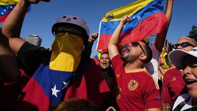 Russia, UK React to Decision to Seize Maduro