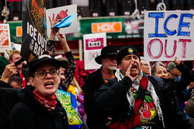 ICE's Phone Trackers Keep Tabs on Whole Neighborhoods