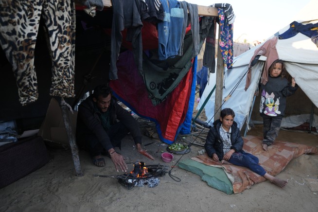 Trump Names Board to Oversee Gaza, Drawing Israeli Complaint