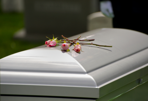 Cash-Squeezed Bereaved Hold Funerals at Home