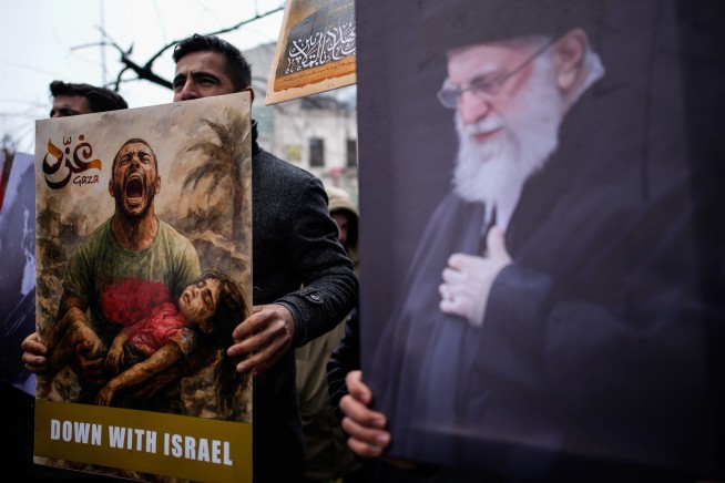 Iran Warns US After Trump Suggests Change at the Top