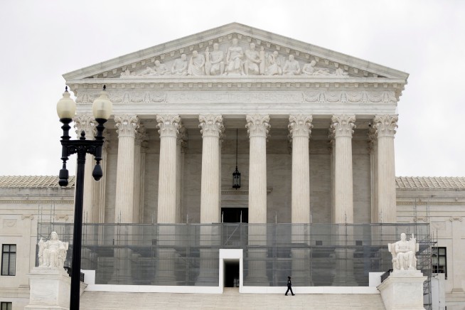 SCOTUS Appears Likely to Strike Down Hawaii Gun Law