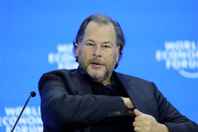 Salesforce Chief Blasts AI 'Suicide Coaches'