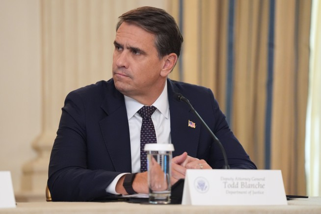 DOJ Opens Civil Rights Probe Into Pretti Shooting