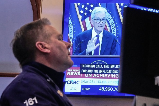 Stocks Fall as Investors Digest Fed Announcement