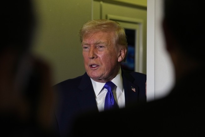 Trump, Ayatollah Issue Threats as Nuclear Talks Resume