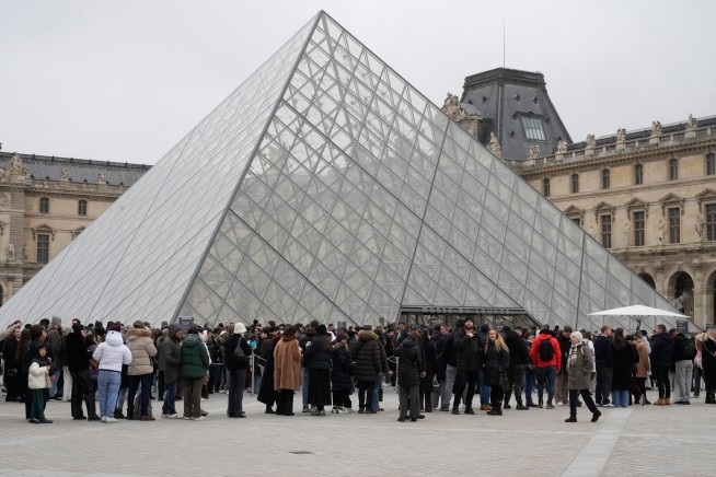 Louvre's Latest Embarrassment: a $12M Fraud