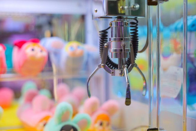 Second Toddler Climbs Into Same Missouri Claw Machine