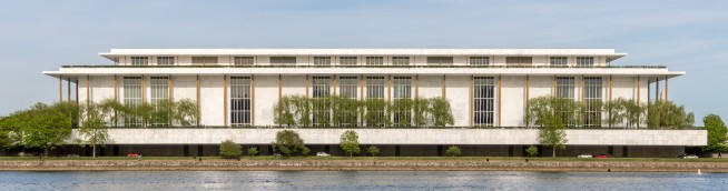 Democrat Ups Lawsuit to Keep Kennedy Center Open