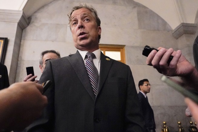 Congressman's Anti-Muslim Post Triggers a Backlash