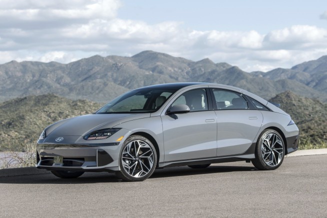 Kelley Blue Book's Favorite EV Isn't a Tesla