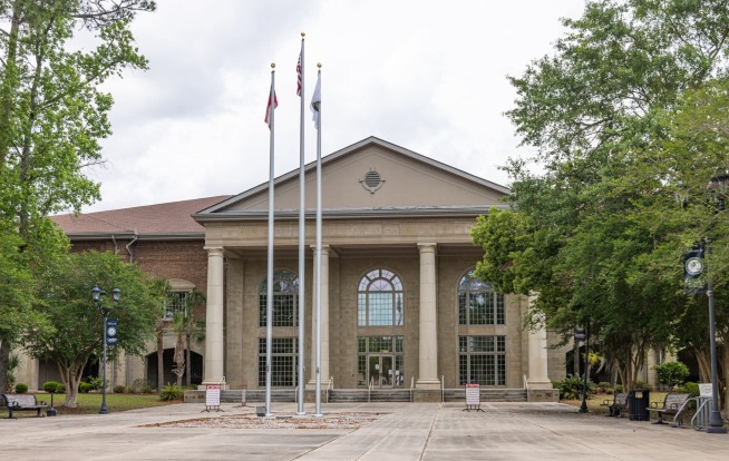 Woman Charged With Murder After Police Call Abortion Illegal