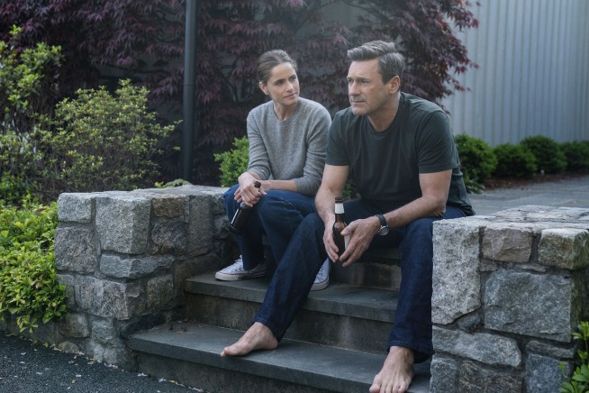 As Her Parents Are Dying, Amanda Peet Fought Cancer