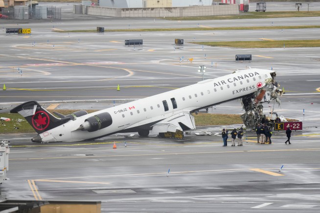 Moments Before LaGuardia Crash Were Filled With Chaos