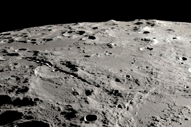 NASA Scraps Lunar Space Station, Opts for Moon Base