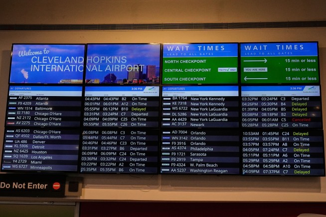 Trump Says He'll Invoke Emergency Powers to Pay TSA