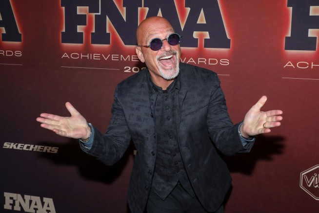 Howie Mandel Apologizes After On-Air Age Joke