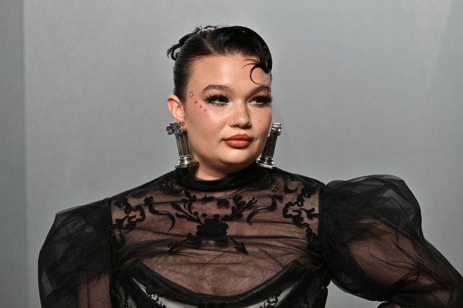 Lola Young: I Hit 'Breaking Point'