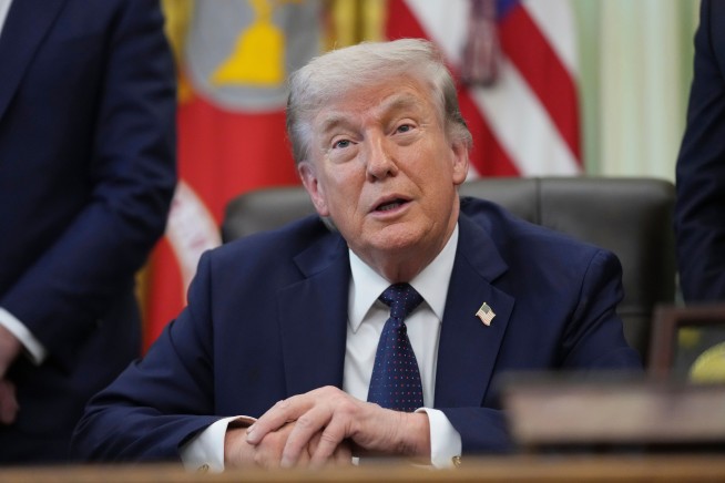 Trump Confirms He Is Eyeing Spirit Airlines Takeover