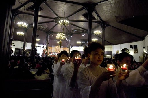 China Secretly Meets With Long-Banned Churches