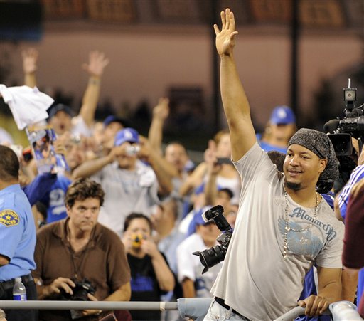 Public Feud Bruising Manny, Dodgers