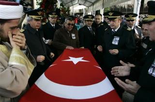 Pilots Reacted Late in Turkish Air Crash
