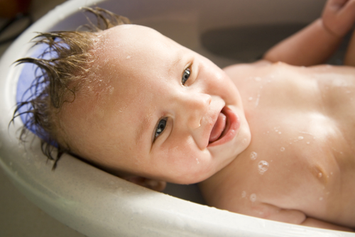Baby Bath Products Have Carcinogens, Group Says