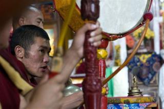 China Busts 100 Monks After Attack on Police