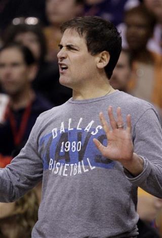 Mark Cuban Takes His Ref Gripes to Twitter