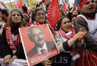 Islamists Lose Ground in Turkish Election