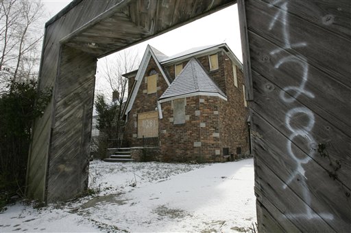 Squatters Find Refuge in Foreclosed Homes