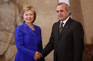 In Beirut, Clinton Reassures About US Overtures to Syria