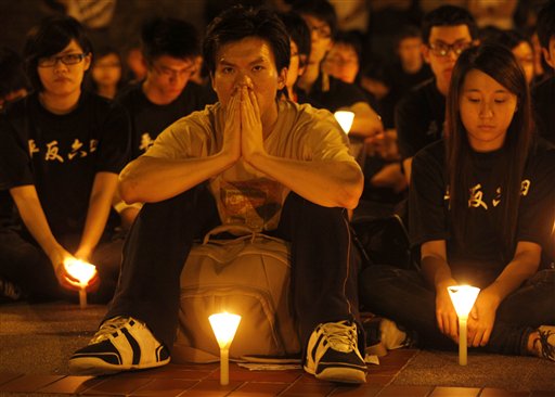 150K Join Tiananmen Vigil in Hong Kong