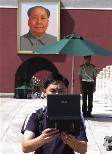 Tiananmen Sweeps Twitter as Chinese Thwart Ban