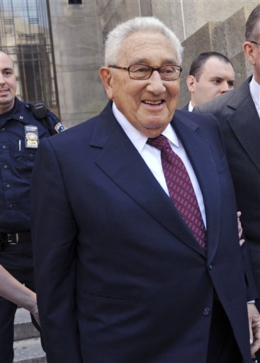 Obama Can Lead a Peaceful World: Kissinger