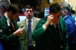 Dow Falls 161 in Broad Sell-Off