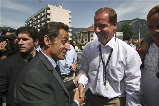 'Faint' Sarkozy Hospitalized After Jog