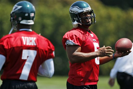 Vick Looks Solid in First Practice