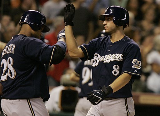 Brewers Back in First After Slamming Astros
