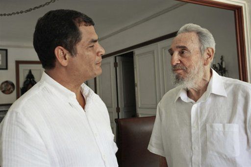 Cuba Unveils Pic of 'Healthy' Fidel Castro