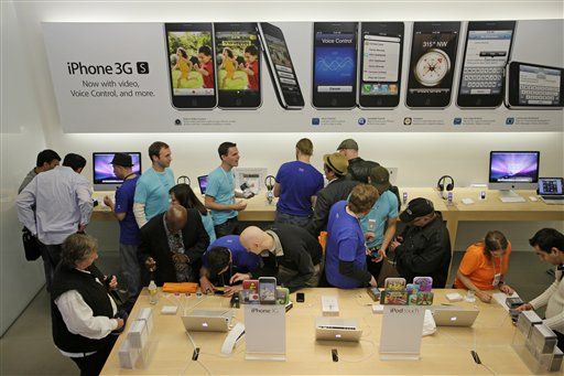 Apple Stores Defy Recession's Bite on Retailers