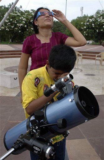 Amateurs Enlisted to Solve Astronomy Mystery