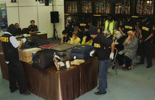 Veiled Women Nabbed in $12.5M Jakarta Drug Bust