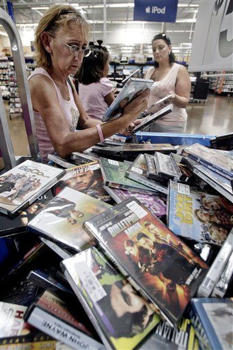 Retailers Sell Flicks Online at Less Than Cost