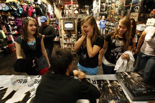 How Twilight Rescued Hot Topic