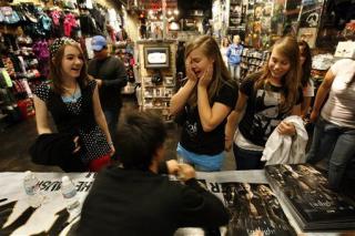 How Twilight Rescued Hot Topic