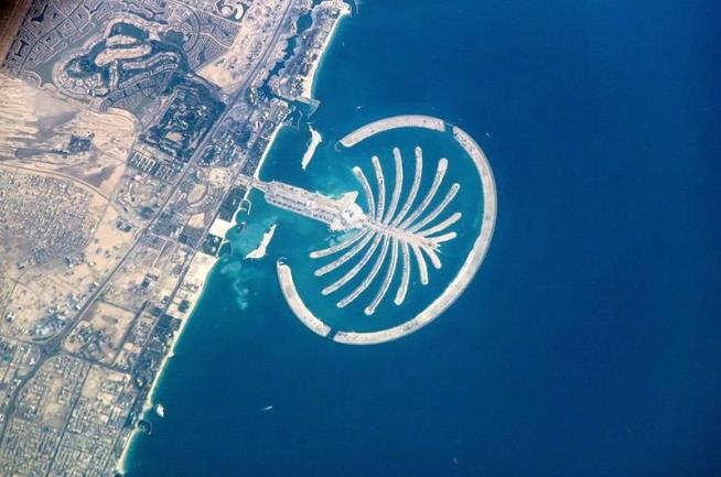 'Debt Bomb' Nations Could Follow Dubai Into Crisis