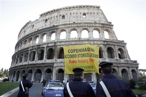 Climate Activists Scale Colosseum